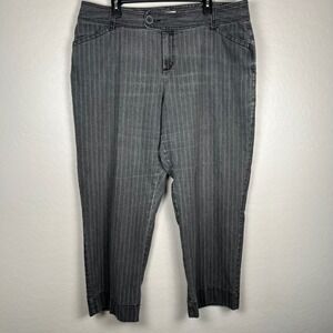 CJ Banks Gray Pinstripe Stretch Cropped Pants Comfort Fit Size‎ 18W